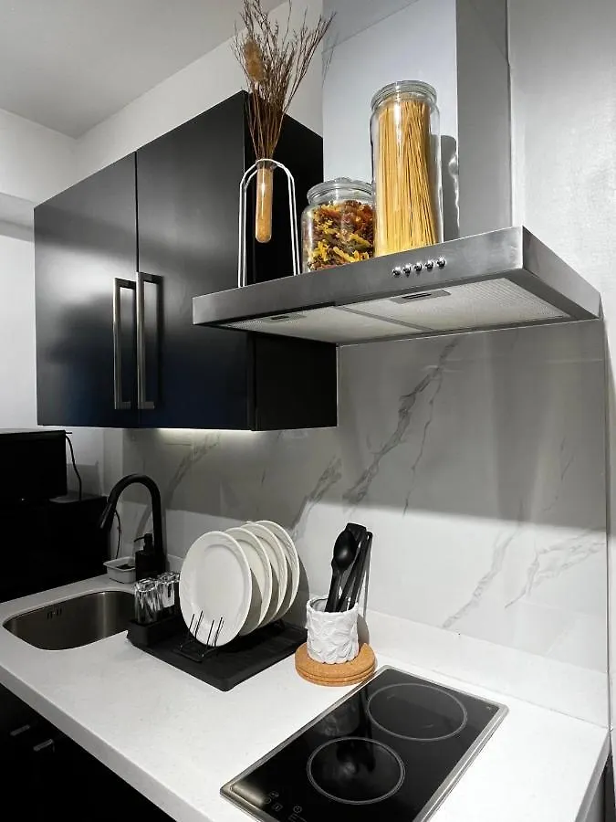 Prime Posh Downtown Condo Mandaluyong 0*,  Philippines