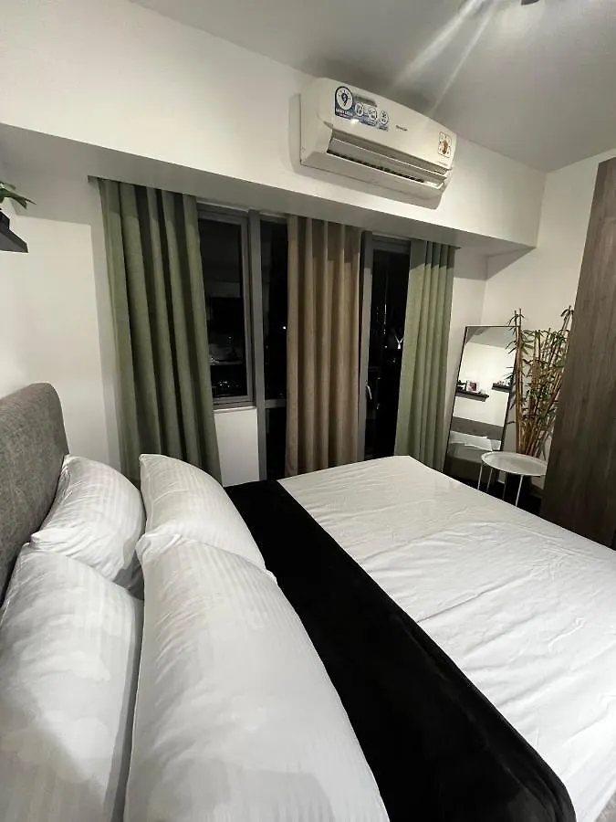 Prime Posh Downtown Condo Mandaluyong Aparthotel