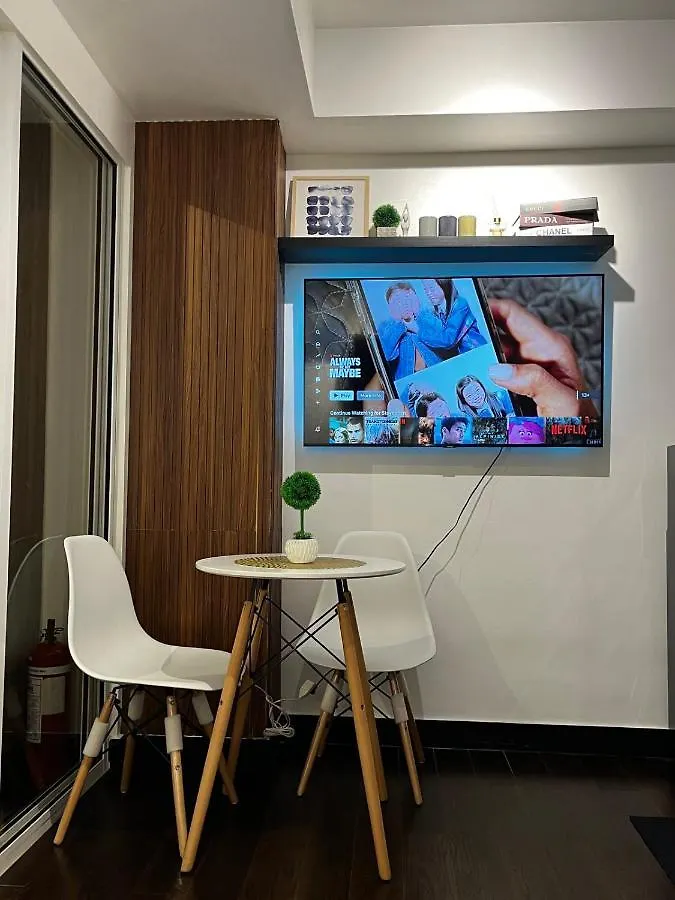 Prime Posh Downtown Condo Mandaluyong 0*,