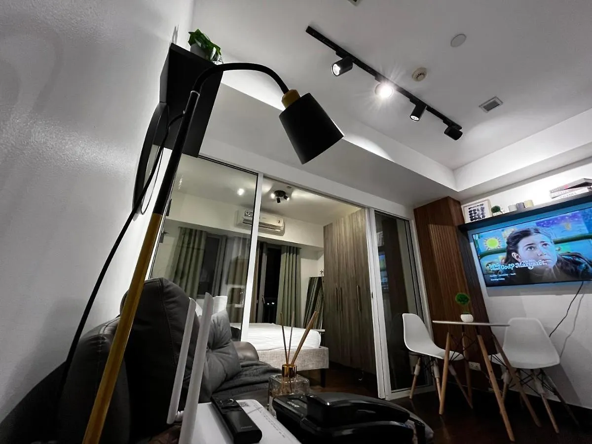 Prime Posh Downtown Condo Mandaluyong 0*,